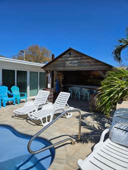 3BR Waterfront home w Private Pool in Port Richey - Image 4