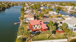 4BR Waterfront • Boat Slip + Kayaks • Sunsets - Image 4
