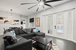 4BR Heated Pool w BBQ in Central Area - Image 5