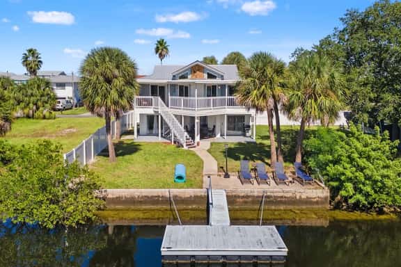4BR Waterfront • Dock + Boat Slip • Direct Gulf - Image 1